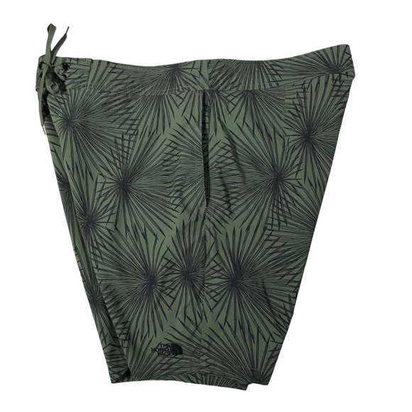 North Face board shorts swim trunks - Picture 5 of 10